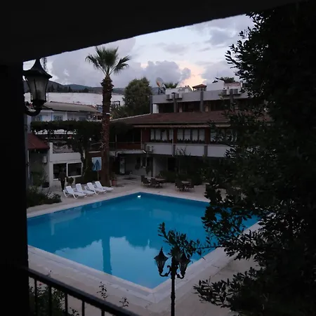 Artemis Yoeruek - Denizli *