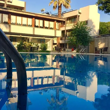 Artemis Yoeruek - Denizli Hotel Pamukkale