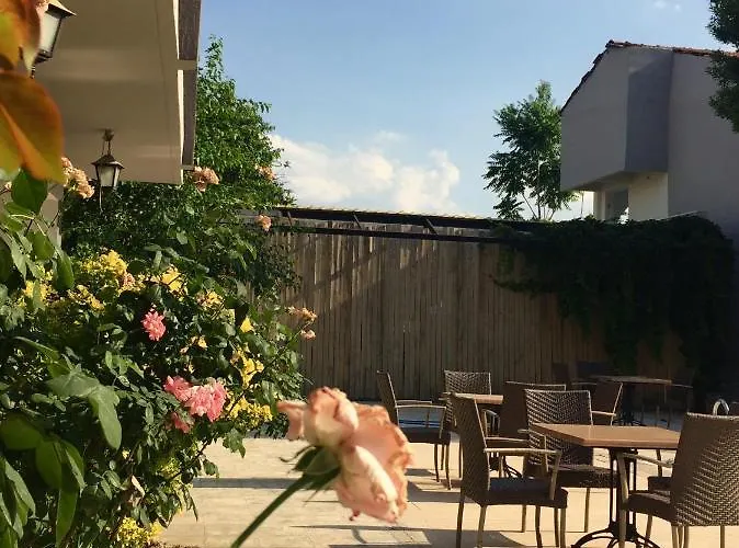 Artemis Yoeruek - Denizli Hotel Pamukkale